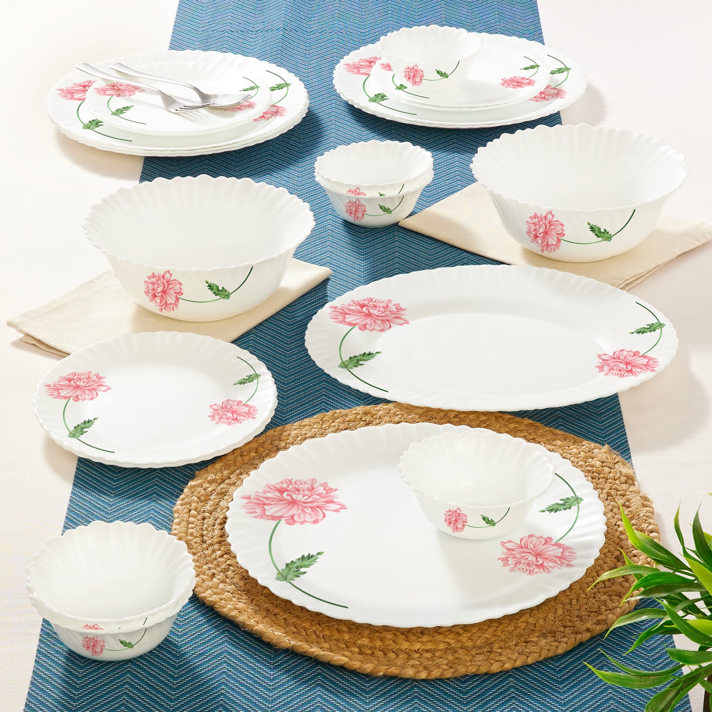 Larah by Borosil Red Mist Dinner Set 21 pc Set: Serves 6