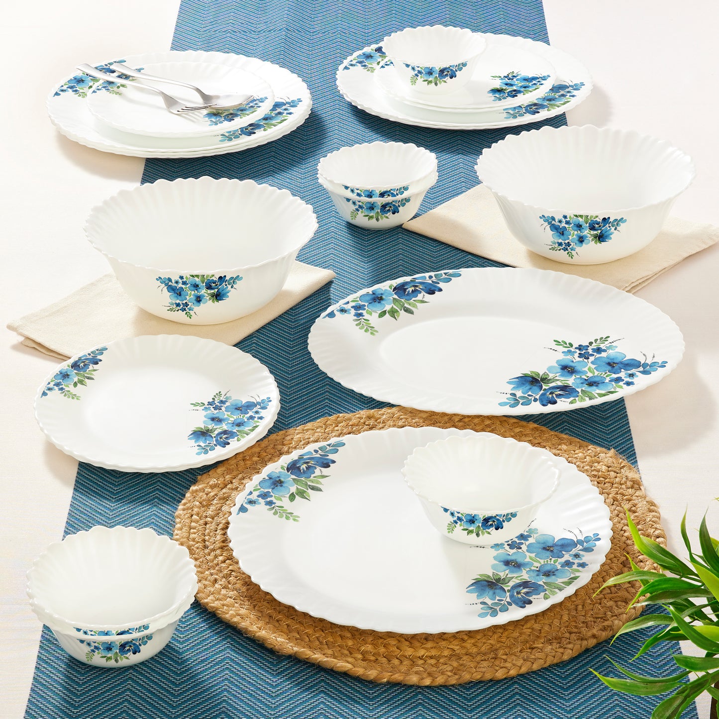 Larah by Borosil Pansy Dinner Set 21 pc Set: Serves 6 (Option 1)