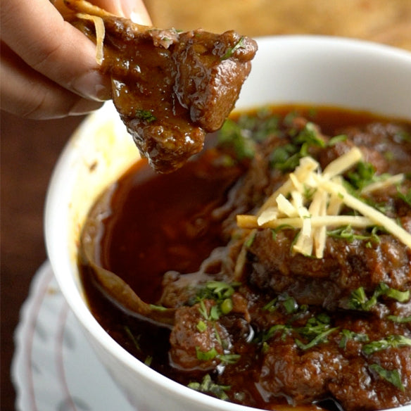Easy bhuna gosht recipe that can be made in a pressure cooker.