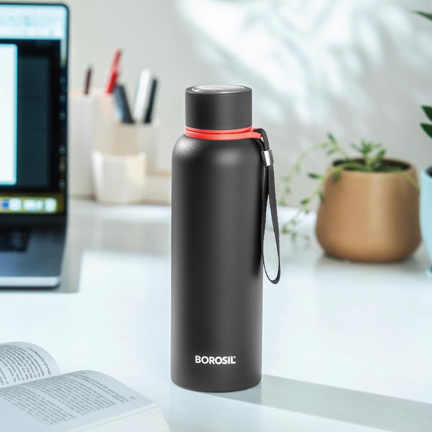 Trek Vacuum Insulated Bottle, Black