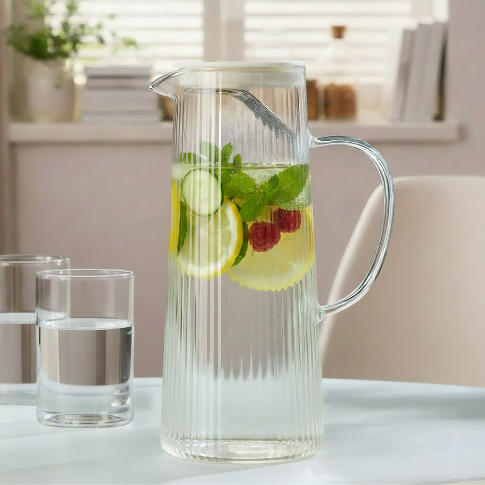 Breeze Glass Jug with Strainer in Lid