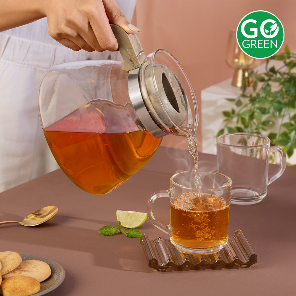 Voila Glass Carafe with Inbuilt Strainer Lid, Brown
