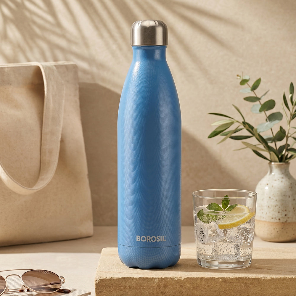 Bolt Vacuum Insulated Bottle, Electric Blue