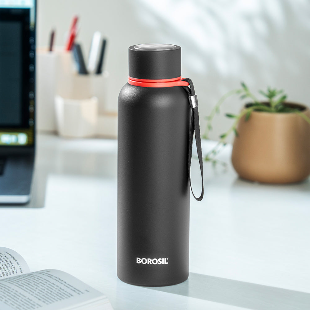 Trek Vacuum Insulated Bottle, Black