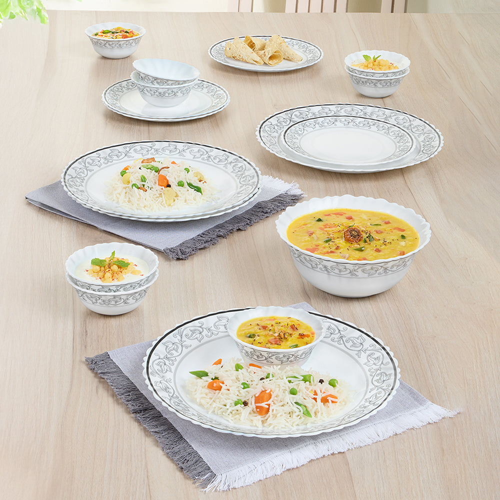 Larah Orwin 17 pc Dinner Set