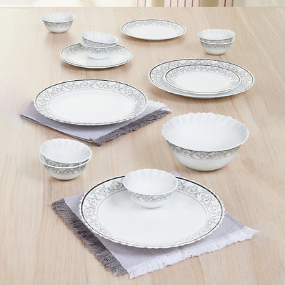 Larah Orwin 17 pc Dinner Set