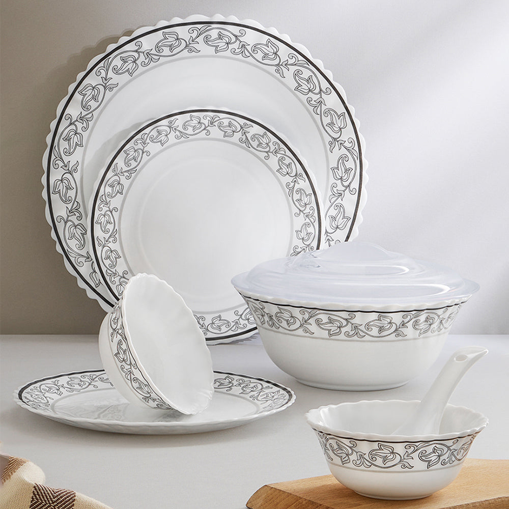 Larah Orwin 34 pc Dinner Set
