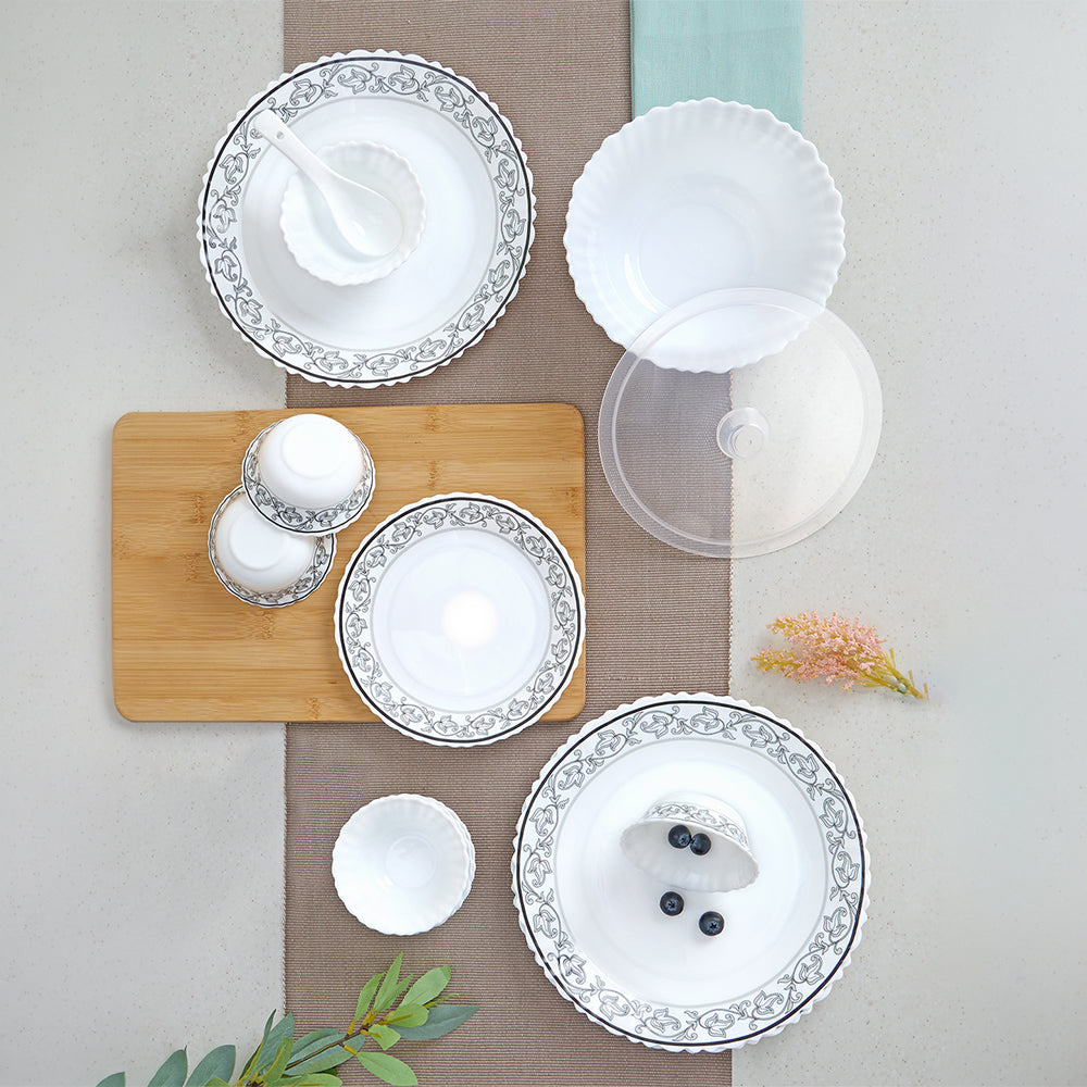 Larah Orwin 44 pc Dinner Set
