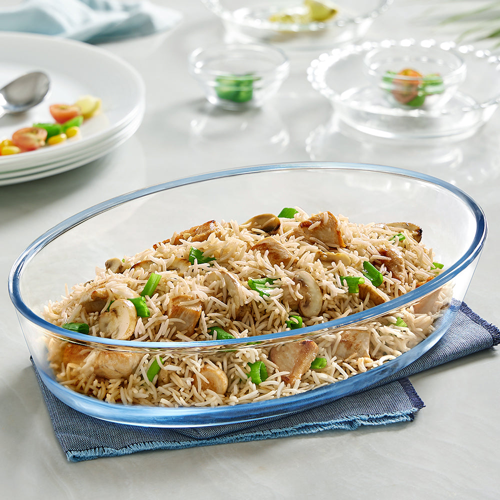 Borosil Oval Baking Dish, 2.2L