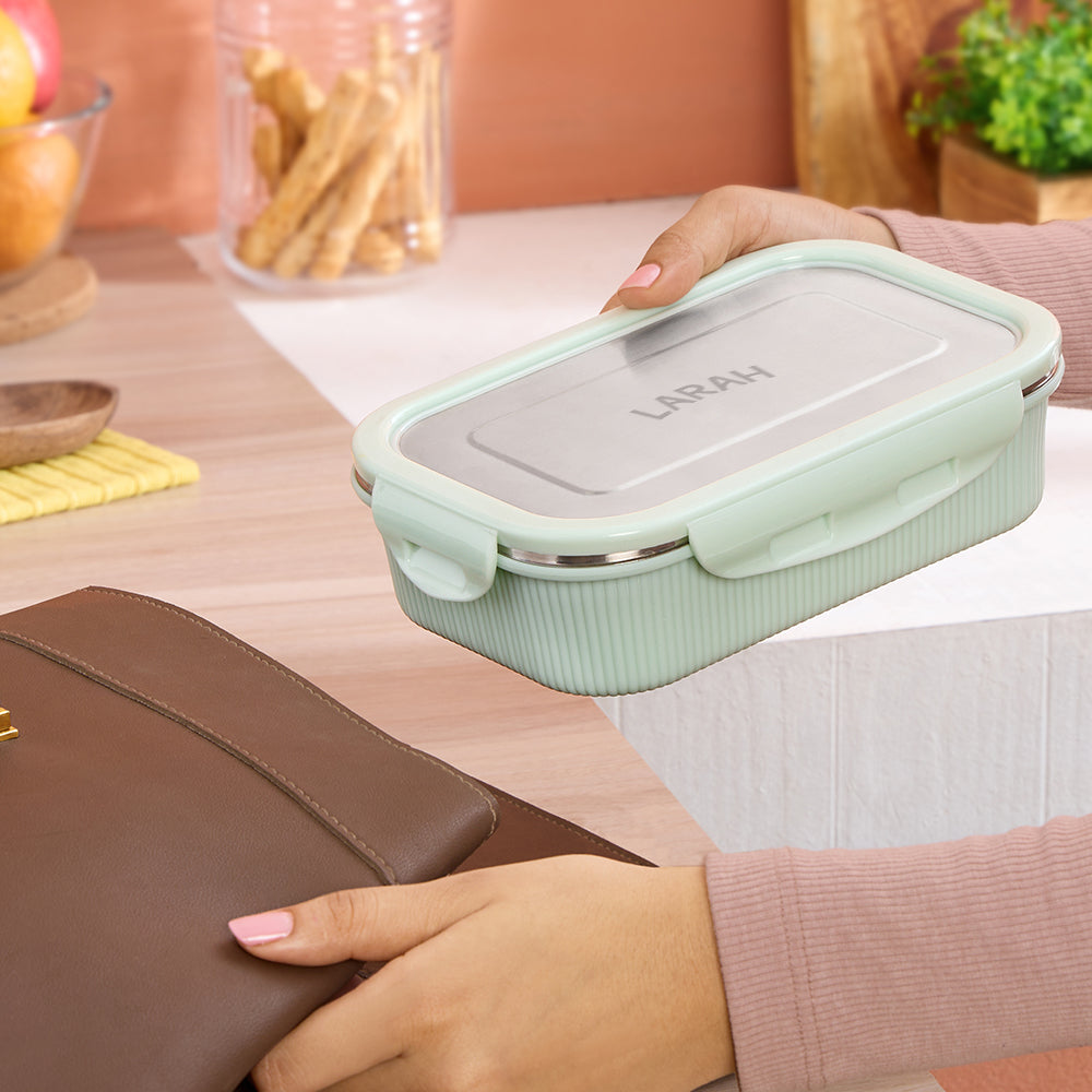 Larah Freshbyte Rectangular Lunch Box, Pale Green