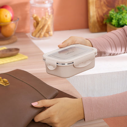 Larah Freshbyte Rectangular Lunch Box, Beige