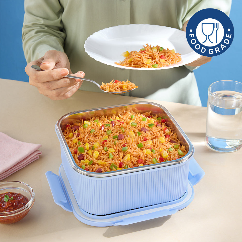 Larah Freshbyte Square Container with Lid, Blue