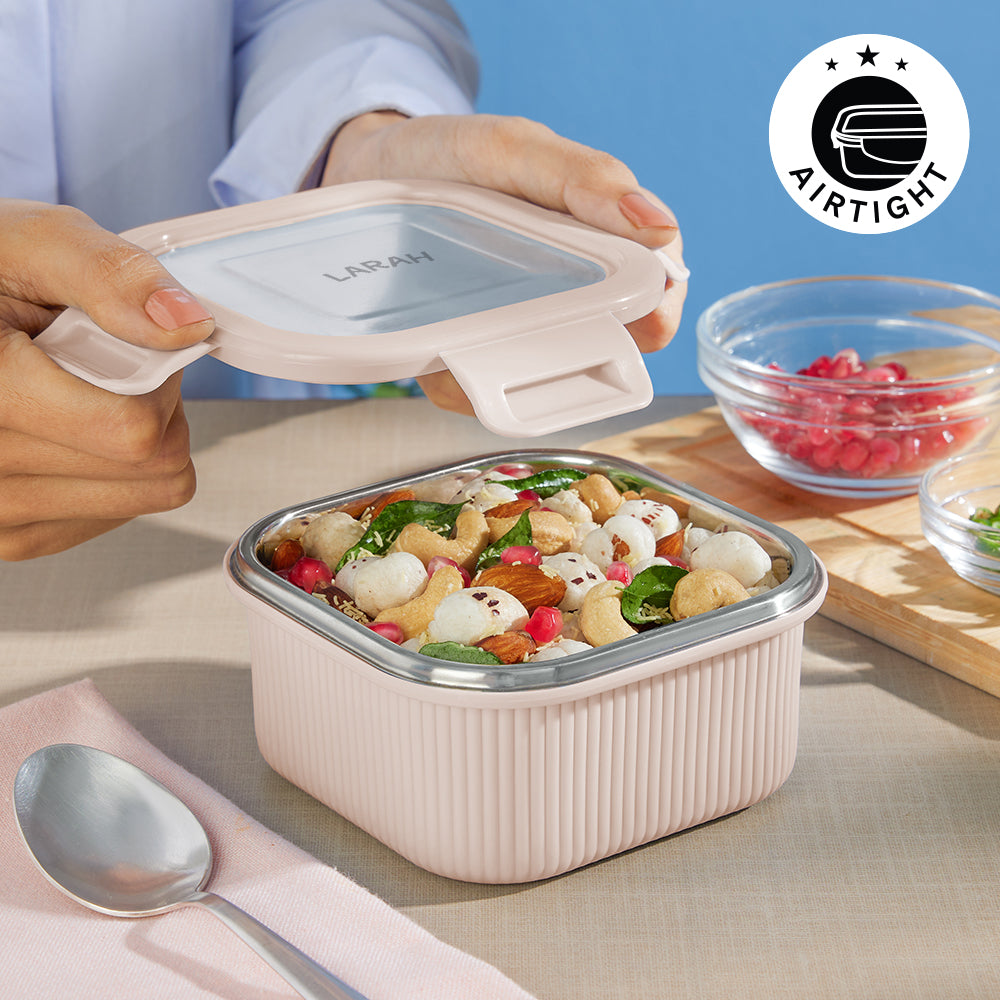 Larah Freshbyte Square Container with Lid, Beige