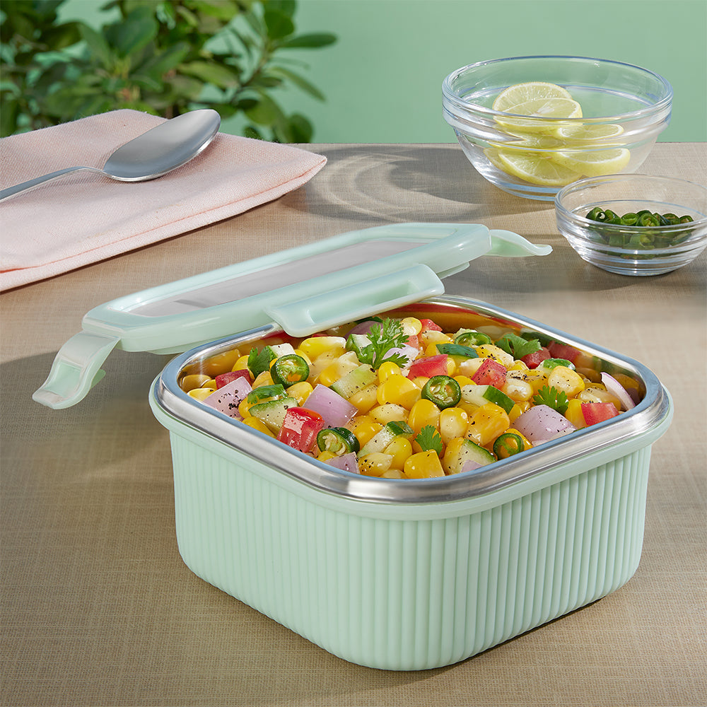 Larah Freshbyte Square Container with Lid, Green