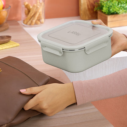 Larah Freshbyte Square Container with Lid, Grey